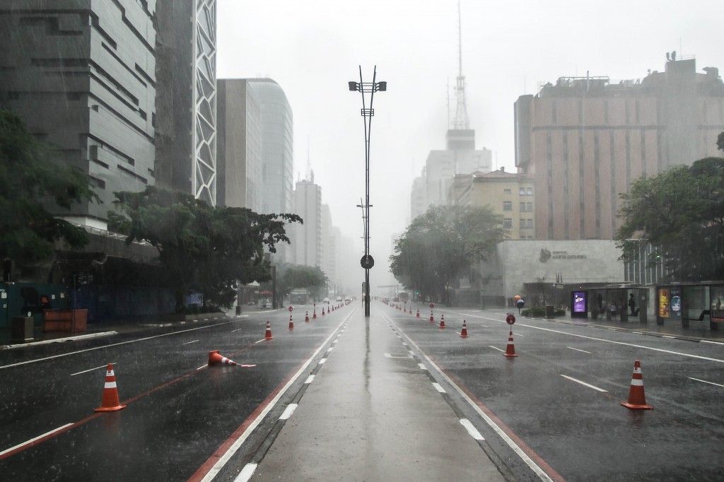 Chuva atinge a cidade de São Paulo na tarde do dia 25 de dezembro. Foto: Rafael Neddermeyer/ Fotos Públicas