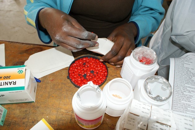  Os medicamentos falsificados em países como o Quênia também agravam a crescente resistência a antibióticos. Foto: Isaiah Esipisu/IPS