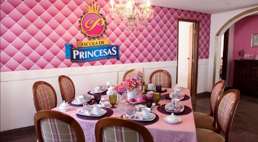 Escola de Princessas ensina culinária, etiqueta e dicas de beleza para meninas. Foto: Divulgação