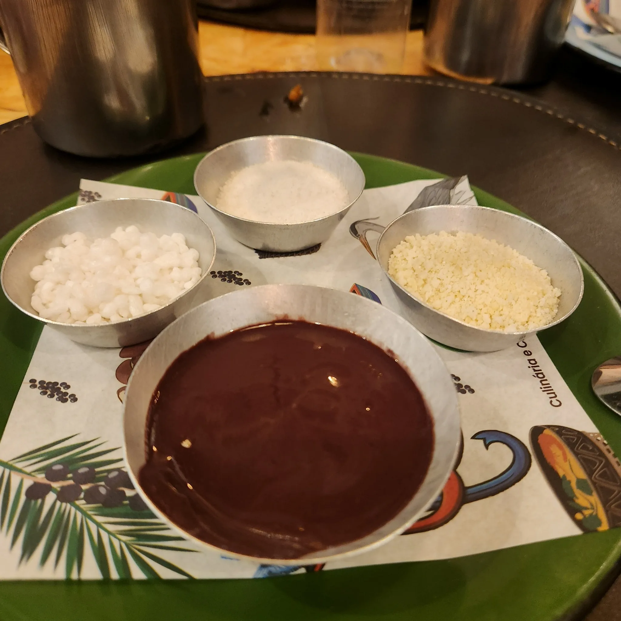 Depois da tigela: a jornada sustentável do caroço de açaí