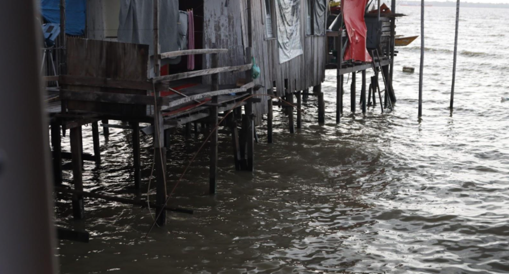Alma Preta - Moradores da Vila da Barca denunciam racismo ambiental a Janja e ministros na COP 30