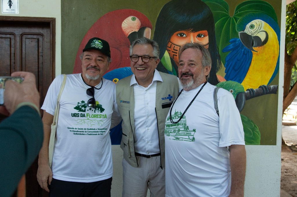 Ministro da Saúde inaugura UBS DA FLORESTA adaptada para saúde para Amazônia