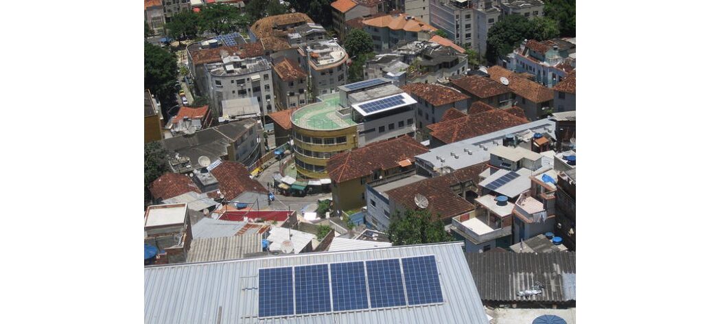 Energia Solar Impulsiona Desenvolvimento nas Favelas do Rio
