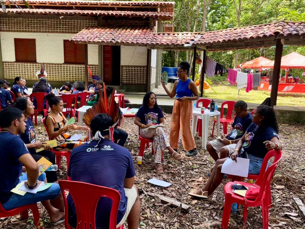 O Joio e O Trigo - Na Cúpula dos Povos, o prato é político